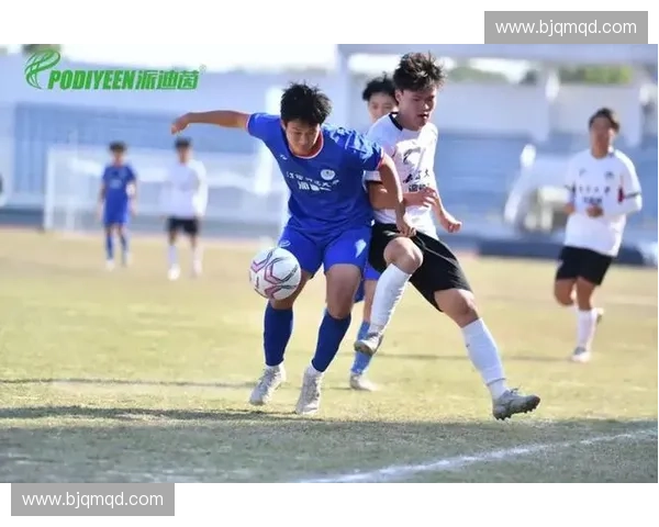 巅峰对决全程回放精彩瞬间尽览足球赛场魅力 巅峰对决全程回放精彩瞬间尽览足球赛场魅力
